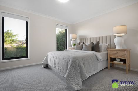 Property photo of 31 Ingleburn Gardens Drive Bardia NSW 2565