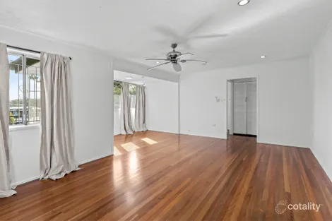 Property photo of 240 Kitchener Road Stafford Heights QLD 4053
