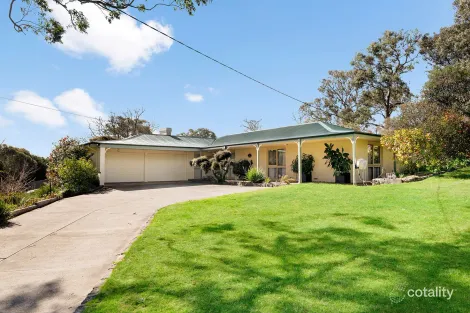 Property photo of 65 Laurie Street Yarrambat VIC 3091