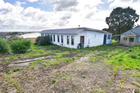 Property photo of 214 Elsworth Street West Mount Pleasant VIC 3350