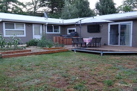 17 Coronation Ave, Bright, VIC 3741