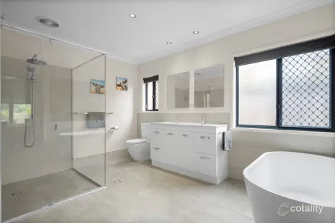 Property photo of 28 Leopardwood Circuit Robina QLD 4226