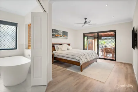 Property photo of 28 Leopardwood Circuit Robina QLD 4226