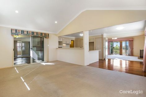 Property photo of 70 Dewar Terrace Sherwood QLD 4075