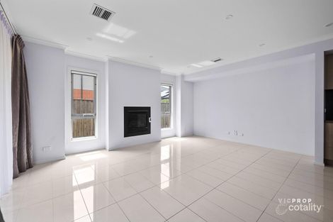 Property photo of 4 Littlecroft Street Point Cook VIC 3030