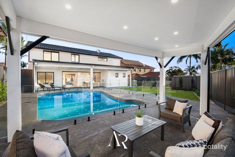 78 Carnavon Cres, Georges Hall, NSW 2198