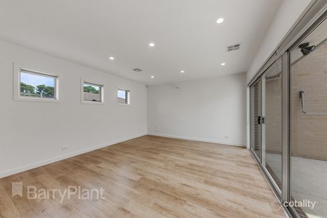 Property photo of 1/1 Vincent Avenue St Albans VIC 3021