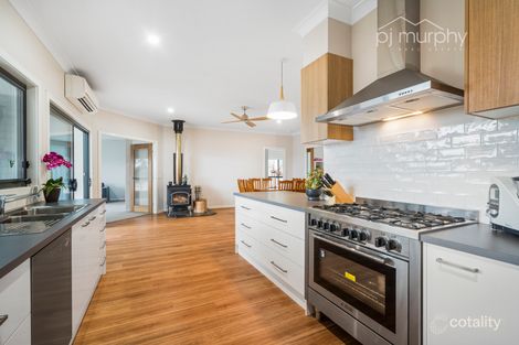 Property photo of 290 Fanning Lane Wooragee VIC 3747