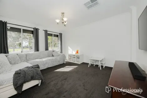 Property photo of 9 Everard Avenue Ellenbrook WA 6069