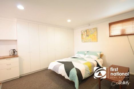 Property photo of 10 Simpson Walk Kensington VIC 3031