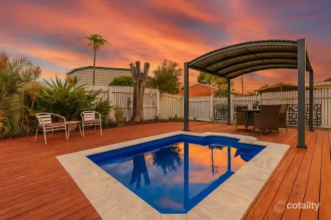 Property photo of 57 Cunningham Street Urangan QLD 4655