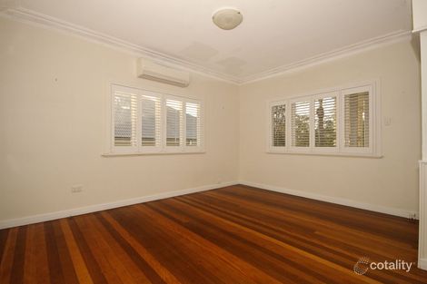 Property photo of 18 Chandos Street Wynnum West QLD 4178