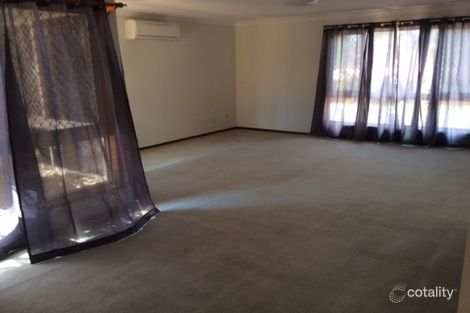 Property photo of 5 Warroo Place Durack QLD 4077