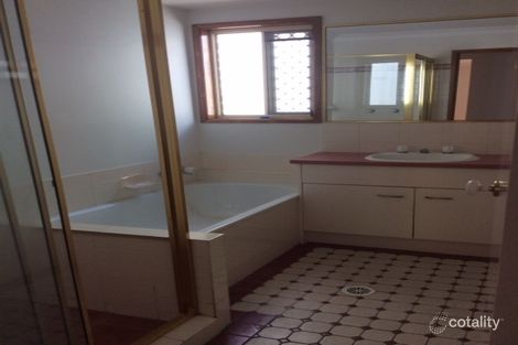 Property photo of 5 Warroo Place Durack QLD 4077