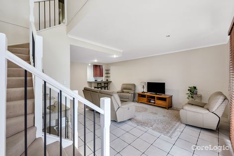Property photo of 2/76-78 Armadale Street St Lucia QLD 4067