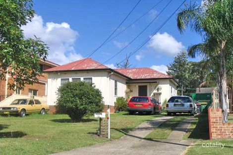 12 Sutherland St, Yagoona, NSW 2199