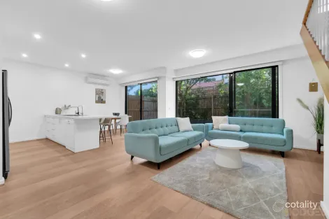 Property photo of 2/22 Woornack Road Carnegie VIC 3163