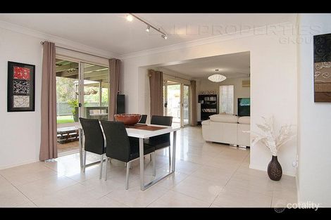 Property photo of 16 Seabrook Crescent Forest Lake QLD 4078