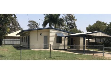 Property photo of 4 Saffola Place Emerald QLD 4720