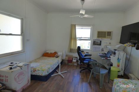 Property photo of 10 Moore Street Dirranbandi QLD 4486