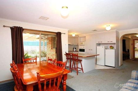 Property photo of 3 Chris Court Hillside VIC 3037