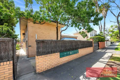 Property photo of 2/48 Finniss Street North Adelaide SA 5006