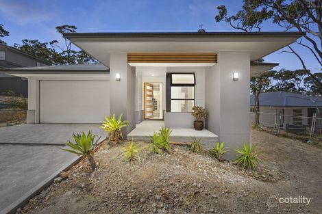 Property photo of 5 Bentwing Parade Murrays Beach NSW 2281