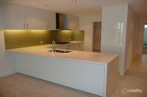 15/2 Brighton Rd, Scarborough, WA 6019