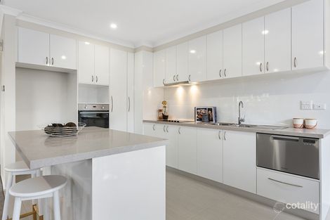 Property photo of 7/2 Rochester Parade Cranbourne East VIC 3977