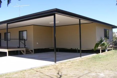 Property photo of 2 Hibiscus Court Nanango QLD 4615