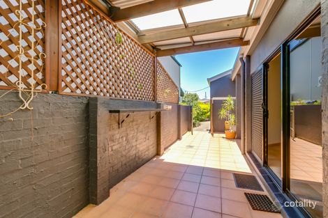 Property photo of 1/60 Chainey Avenue Miami QLD 4220