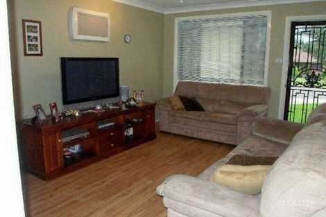 Property photo of 3 Cosmos Place Macquarie Fields NSW 2564
