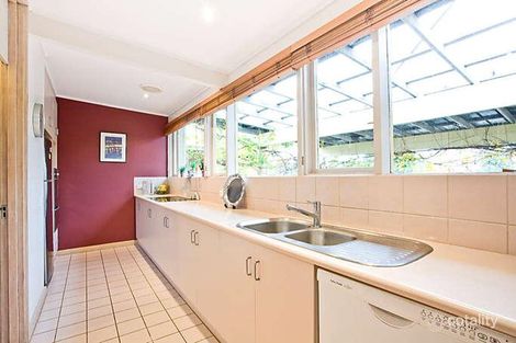 Property photo of 14 Midway Street Mount Waverley VIC 3149