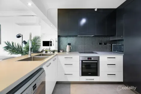 Property photo of 21B/3 Second Avenue Burleigh Heads QLD 4220