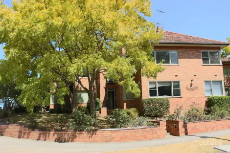 1/70-72 Eastern Beach Rd, Geelong, VIC 3220