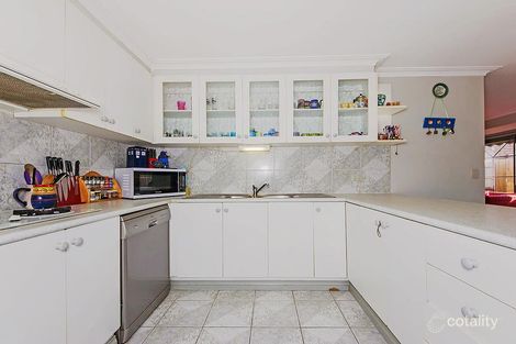 Property photo of 2/94 Warringa Crescent Hoppers Crossing VIC 3029