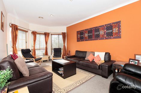 Property photo of 32 Ardsley Circuit Craigieburn VIC 3064