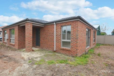 Property photo of 2/278 Albert Street Sebastopol VIC 3356