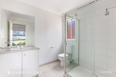 Property photo of 31 Maidenhair Drive Wallan VIC 3756