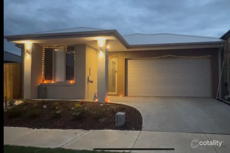 3 Jackeroo St, Manor Lakes, VIC 3024