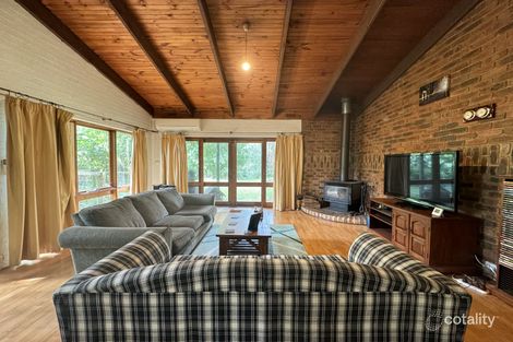 Property photo of 39 Pakenham Road Cockatoo VIC 3781