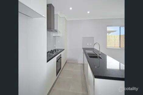 Property photo of 17 Whyambeel Chase Smithfield QLD 4878