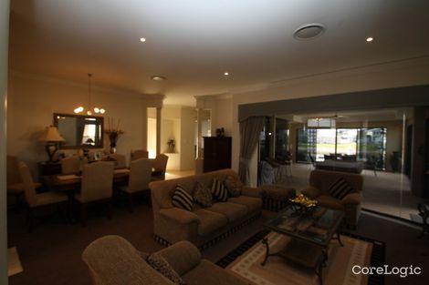 Property photo of 30 Middle Quay Drive Biggera Waters QLD 4216