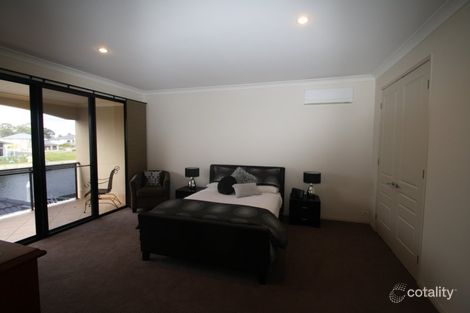 Property photo of 30 Middle Quay Drive Biggera Waters QLD 4216