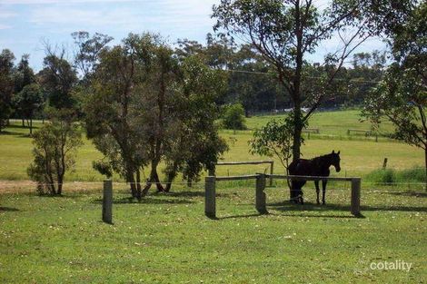 Property photo of 4 Glen Haven Drive Kew NSW 2439