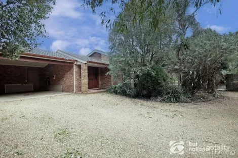 85 Devon Rd, Devon Meadows, VIC 3977