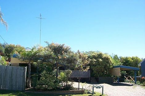 17 Margit Cres, Sunrise Beach, QLD 4567