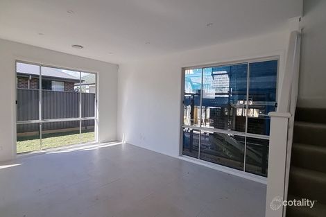 Property photo of 32 Ingall Loop Catherine Field NSW 2557