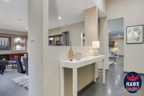 Property photo of 49 Firethorn Place Jerrabomberra NSW 2619