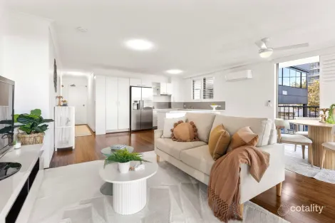 3/1093 Gold Coast Hwy, Palm Beach, QLD 4221